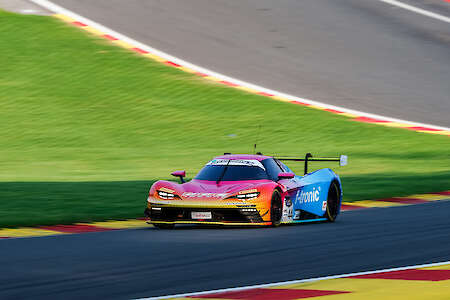 Klassen-Pole für Uwe Schmidt im 1. GT Sprint